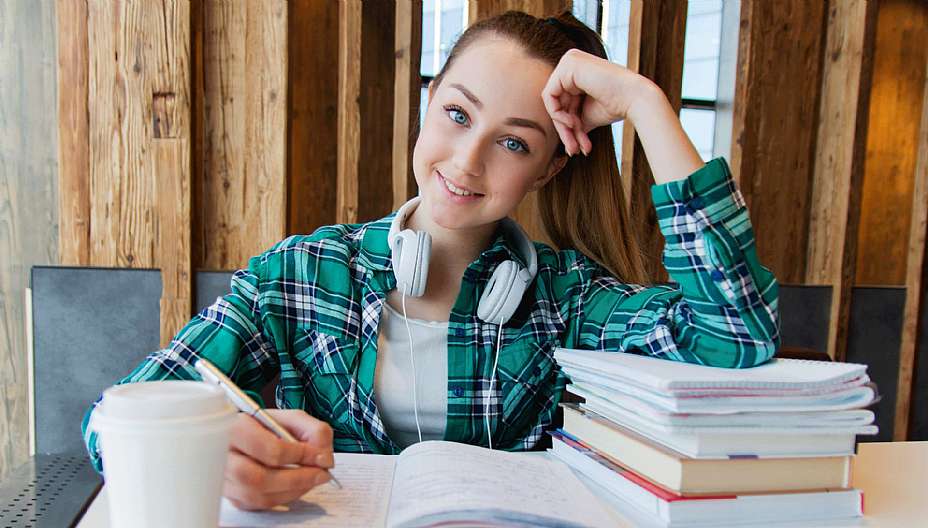 על מערכת היחסים