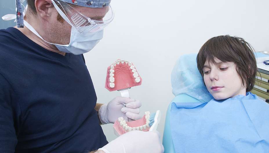 איך לבחור רופא שיניים לילדים שלכם?