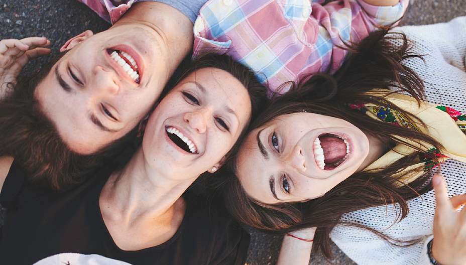 מידבק – אבל במובן החיובי